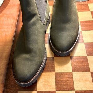Thursday Boots. Women Size 10.5. So stylish. Perfect with jeans!